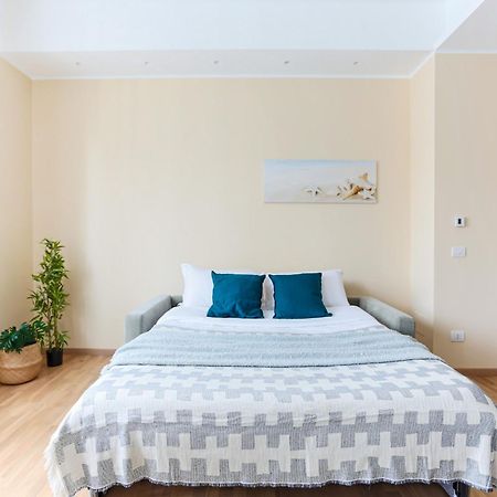 The Best Rent - Bright One-Bedroom Apartment In Corso Vittorio Emanuele II 米兰 外观 照片
